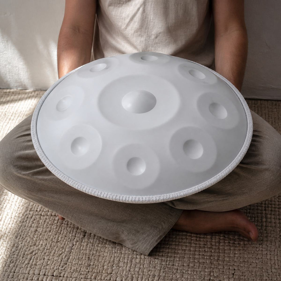 Handpan Classic D Minor 9-12 Notes - White, Kurd or Amara